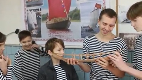 Участники парусного клуба "Паллада" заложили киль народной лодки марийского края