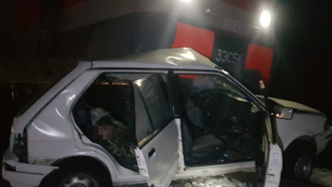 В Амурской области легковушка попала под товарняк