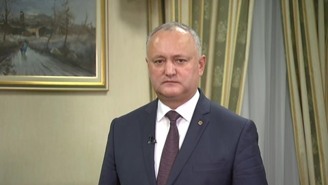 Додона пытаются запугать и лишают возможности высказаться