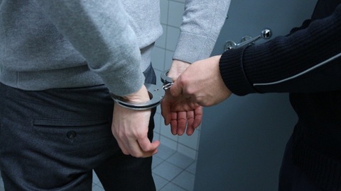 Липчанин набросился с двумя ножами на подругу бывшей жены