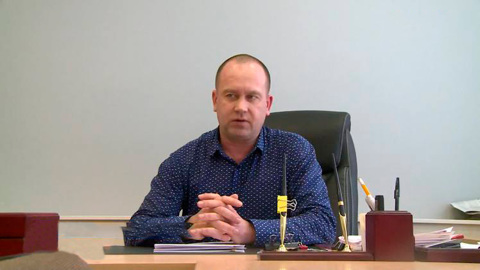 15 окладов за труды: прикамский чиновник прославился новогодней премией на всю Россию