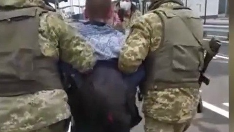 Житель Запорожья дважды пытался прорваться в Крым через пункт пропуска