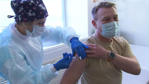 Решение о "вакцинационных" бейджах пока не принято