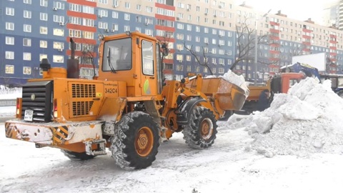 Снежный циклон во Владивостоке: город очистят к понедельнику. Новости на "России 24"