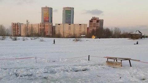 Две нелегальных проруби обнаружили спасатели в Новосибирске