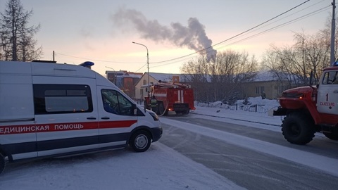 В Салехарде полыхало общежитие Ямальского многопрофильного колледжа