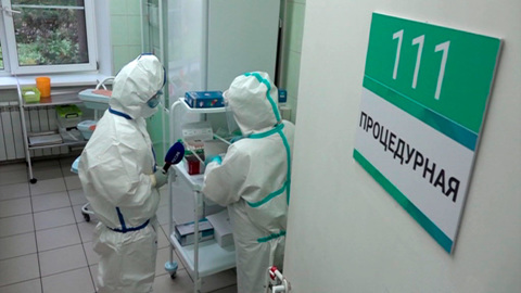 Недисциплинированный Петербург: город лидирует по заболевшим и умершим от ковида