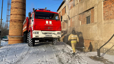 Пожилым жителям Свободного, где введен локальный режим ЧС, помогают волонтеры