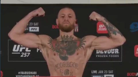 Макгрегор заявил, что намерен стать "тройным чемпионом UFC"