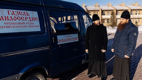 Автобус с обедами для бездомных запустили в Челябинской области