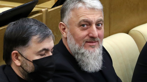 Депутат Госдумы от Чечни обратился к юноше, дравшемуся с омоновцами