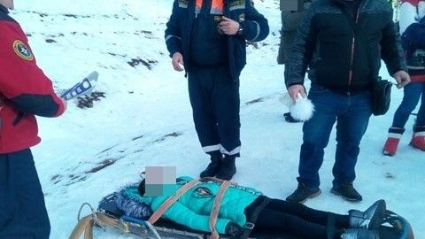 На склоне Ай-Петри девочка получила травму, катаясь на "ватрушке"