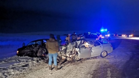 Родители погибли на глазах у дочери в аварии под Магнитогорском