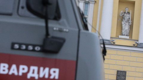 Пьяный крымчанин стрелял по людям с балкона