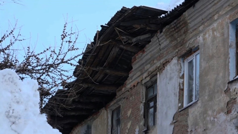 В Новокузнецке жильцы двух домов, в которых обрушились крыши, получат компенсации