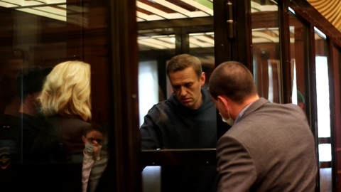 ФСИН: после приговора по делу Yves Roche Навальный нарушал порядок более 50 раз