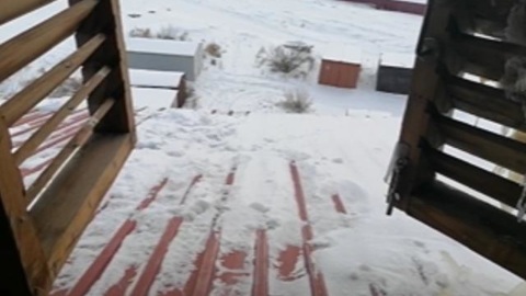В Улан-Удэ сантехник скончался от падения с крыши многоэтажного дома