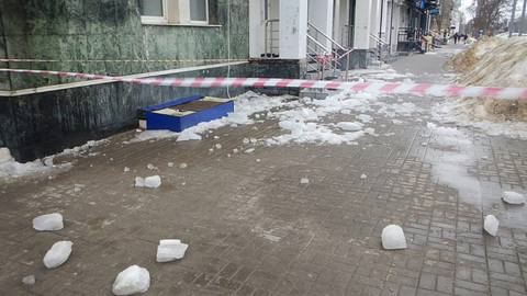 В Воронежской области появились первые жертвы рухнувших сосулек