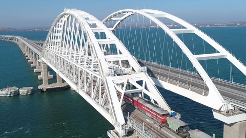 По Крымском мосту смогут ходить пассажирские электропоезда