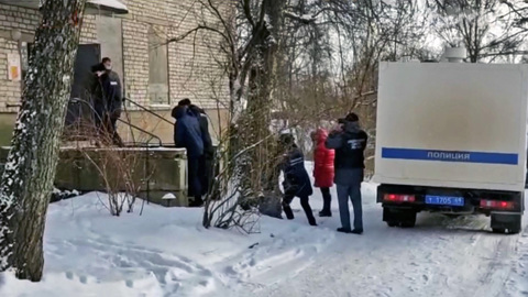 В Тверской области отчим, задушивший 13-летнюю падчерицу, доставлен на место убийства