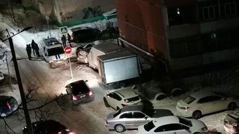 Бизнесмен расстрелян на улице: пули попали в грудь и живот