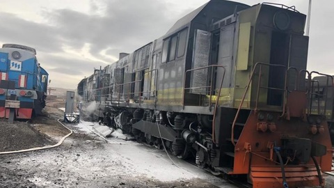 В Сибири из-за пожара на тепловозе погибли два человека