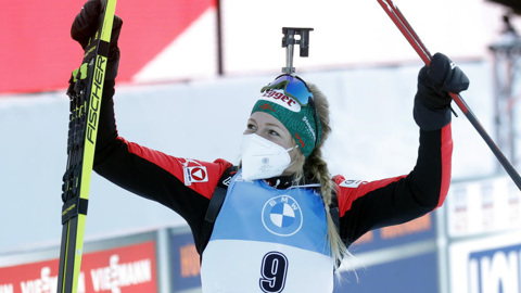 Биатлон. Хаузер выиграла масс-старт чемпионата мира, Миронова – 19-я
