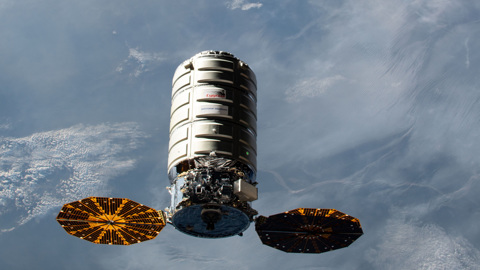 Cygnus пристыковался к МКС