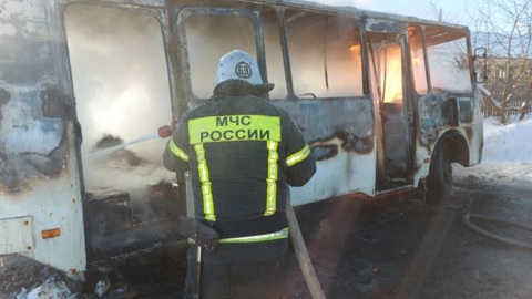 Во Владимирской области сгорел пассажирский автобус