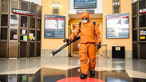 В России за сутки выявили меньше 12 тысяч случаев COVID-19
