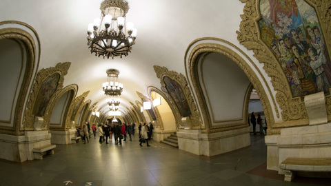 В московском метро нашли похожий на гранату предмет