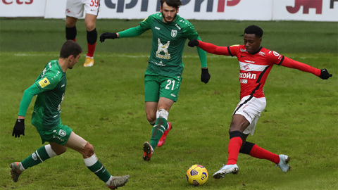 "Рубин" выиграл первый тайм у "Спартака"