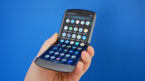 Motorola выпустит третий складной cмартфон Razr