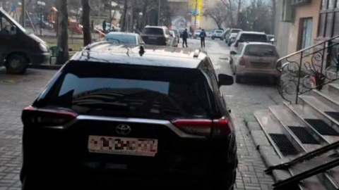 Жительница Дагестана при парковке сбила насмерть двухлетнего сына