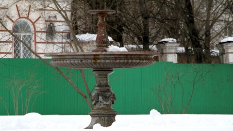 В Рыбинске реставрируют старейший фонтан