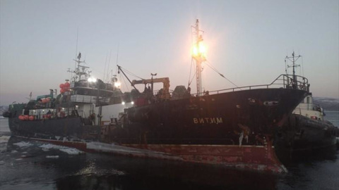 В Японском море спасли моряков с горящего судна
