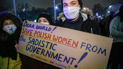 Противники запрета абортов устроили демонстрацию в Варшаве