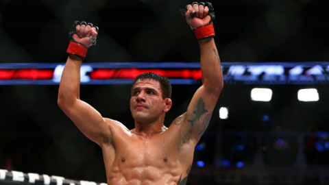 Экс-чемпион UFC бросил вызов Нурмагомедову