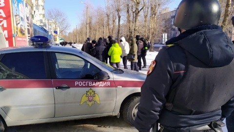 Захвативший заложницу северодвинец сдался полиции