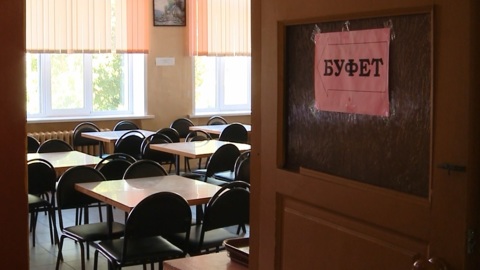 В Смоленской области учеников начальной школы оставили без обедов