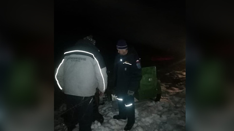 Пожарные спасли амурчанина, который провел ночью в снегу 4 часа