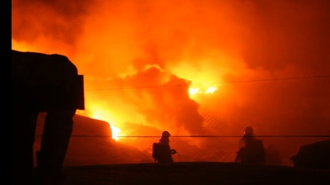 На территории барнаульского радиозавода произошел крупный пожар