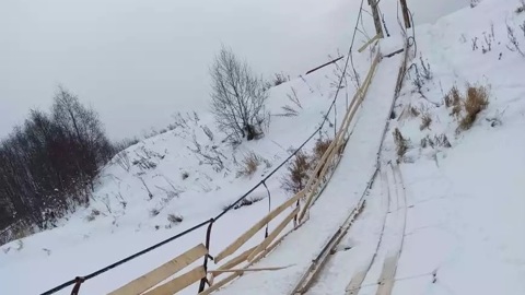 Ремонт рухнувшего моста начался в Вологодской области
