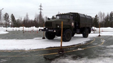 Бесплатно получить водительские права могут архангельские призывники