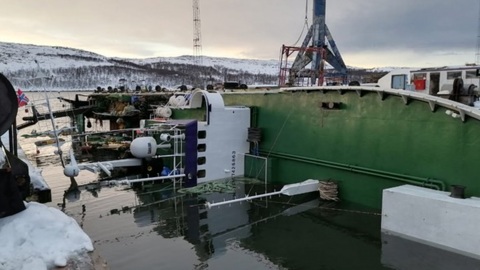 Мурманское рыболовное судно перевернулось в Норвегии