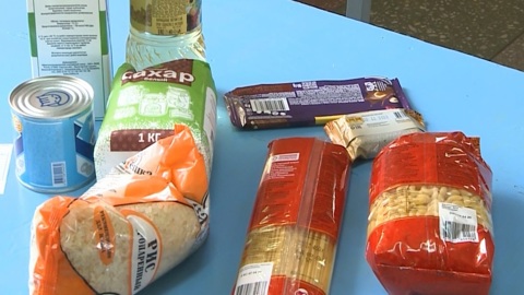 Смоленские школьники-инвалиды будут получать продуктовые наборы