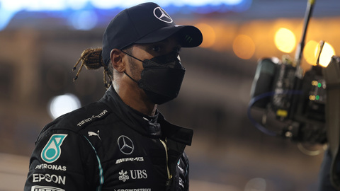 Льюис Хэмилтон: кому-то очень хочется сдержать Mercedes