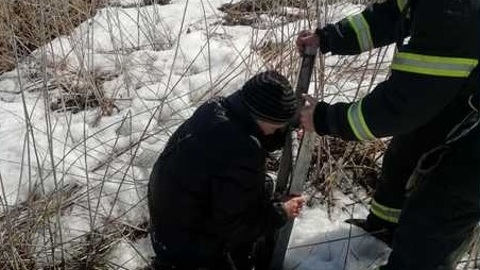 Под Орлом подросток провалился в люк с водой