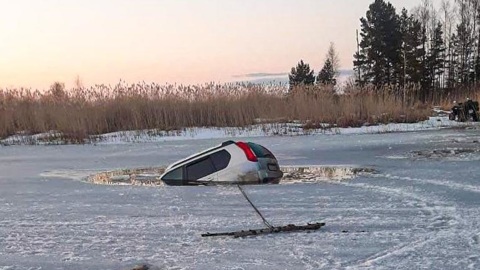 В Тверской области внедорожник провалился под лед