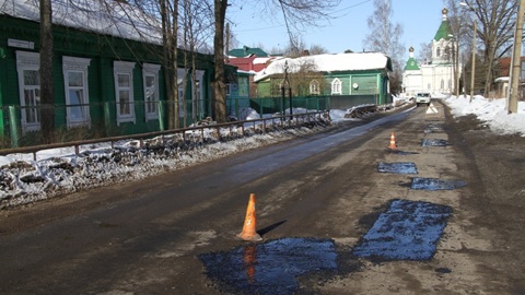 В Рыбинске на ямочный ремонт потратят порядка 10 млн рублей